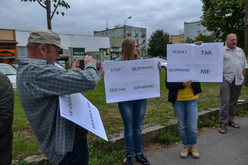 Mieszkańcy Gdańska protestowali przeciw opłatom za parkowanie 