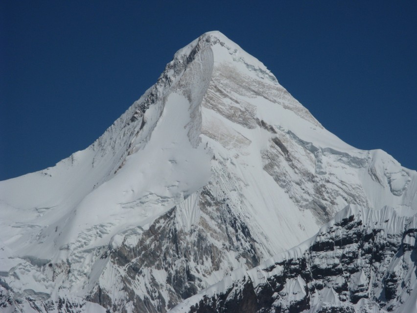 Chan Tengri, 7010 m - góra znajdująca się w centralnej...