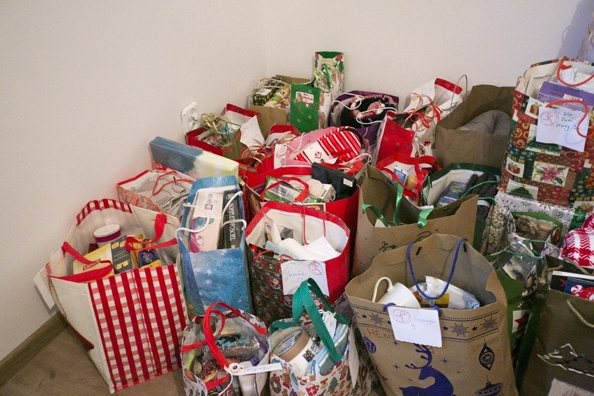 Kilkaset paczek świątecznych trafiło do potrzebujących w Słupsku i regionie. Podsumowanie akcji fundacji "Sub ventum"