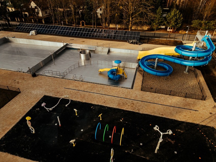 Nowoczesny basen powstaje pod Łodzią - GALERIA ZDJĘĆ. Obiekt w Wiśniowej Górze powoli nabiera kształtów