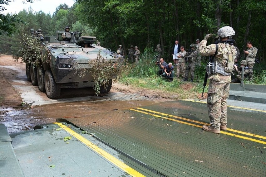 Nasze rośki i osy przejechały po amerykańskim moście. Trwa Saber Strike 2018 