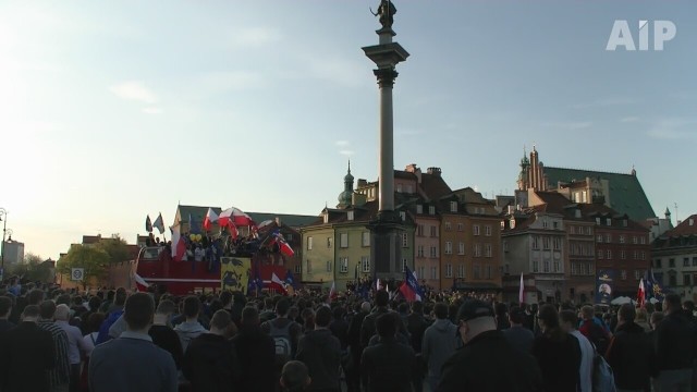 KORWiN: Trzeba zlikwidować koryto, żeby odciągnąć świnie