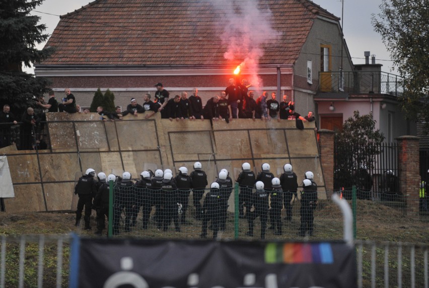 Igloopol Dębica w derbach bezbramkowo zremisował z Wisłoką...