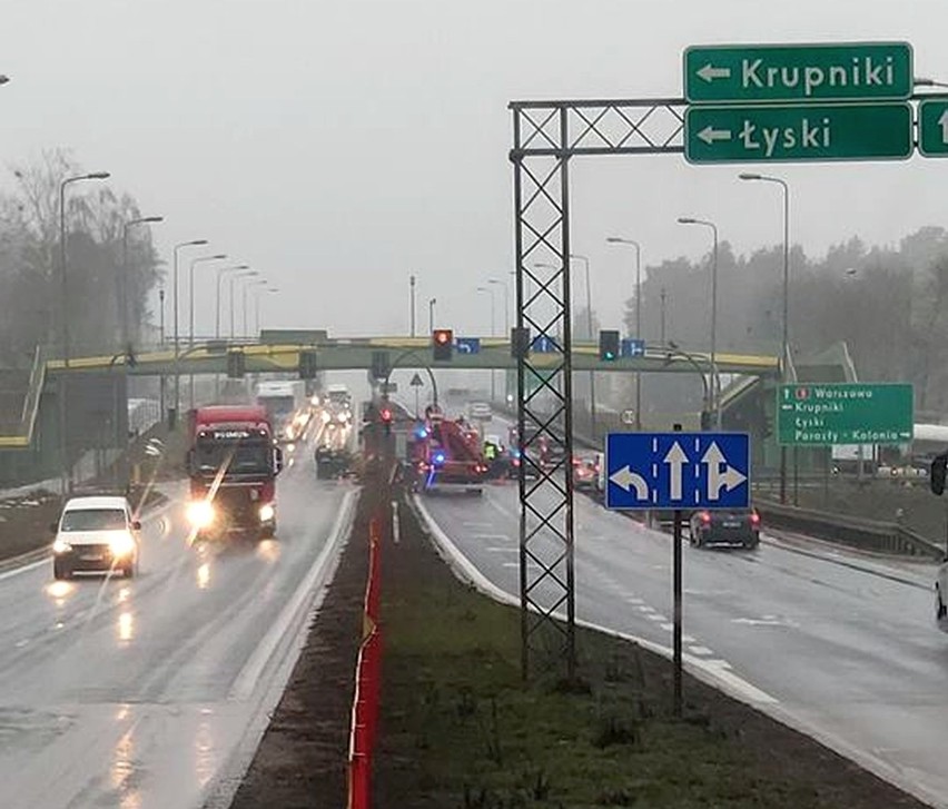 W wyniku wypadku do szpitala trafiła 57-letnia pasażerka z...