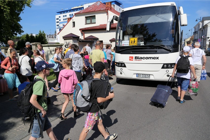 Czy będą kolonie i obozy w tym roku? Wakacje dla dzieci i...