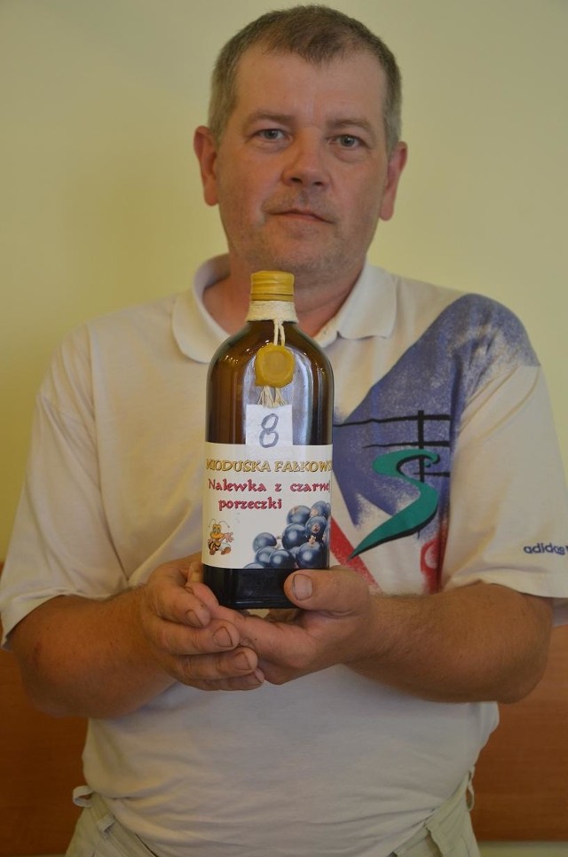 Ryszard Turtak z Fałkowa zdobył pierwsze miejsce w kategorii nalewek miodowych. Nagrodzony trunek powstał na bazie czarnej porzeczki. Rocznie pan Ryszard przygotowuje 40 litrów trunków o różnorakiej recepturze.