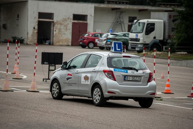 NIK postuluje wprowadzenie m.in. obowiązku przystąpienia do egzaminu w ośrodku najbliższym do tego, gdzie odbyło się szkolenie, rozwiązań uniemożliwiających powtórne przystąpienie do egzaminu w dniu, w którym wynik egzaminu był negatywny, a także limitu podejść do egzaminów poprawkowych