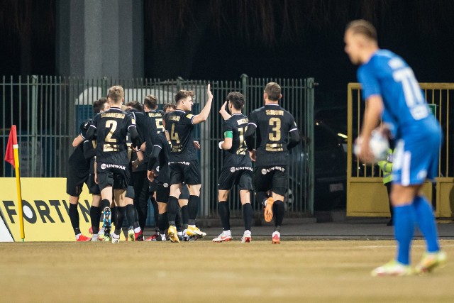 16.03.2022 r. Zaległy mecz 19. kolejki Fortuna 1. Ligi: Stomil Olsztyn - GKS Jastrzębie.Zobacz kolejne zdjęcia. Przesuwaj zdjęcia w prawo - naciśnij strzałkę lub przycisk NASTĘPNE