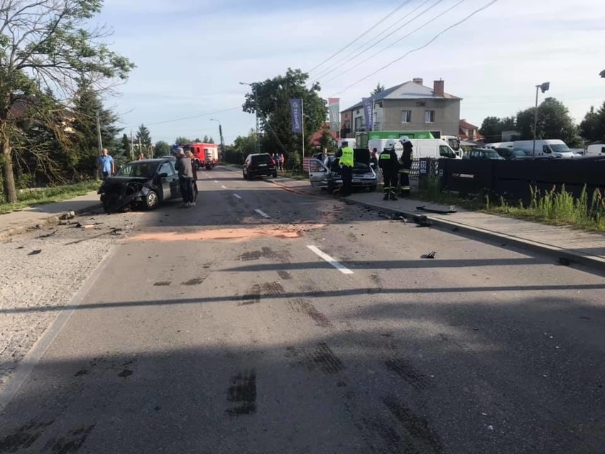 OSP Dobrzyniewo Duże i JRG3 Białystok pomagały rannym...