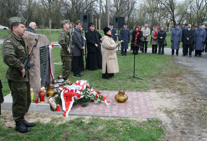 "Katyn ocalic od zapomnienia "-odsloniecie tablicy