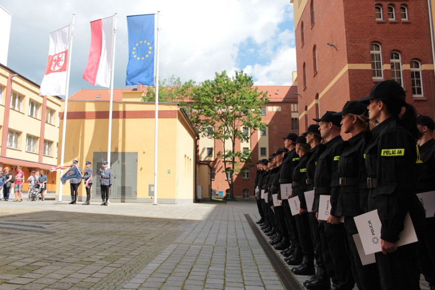Szczecin: Kolejni nowi policjanci złożyli ślubowanie