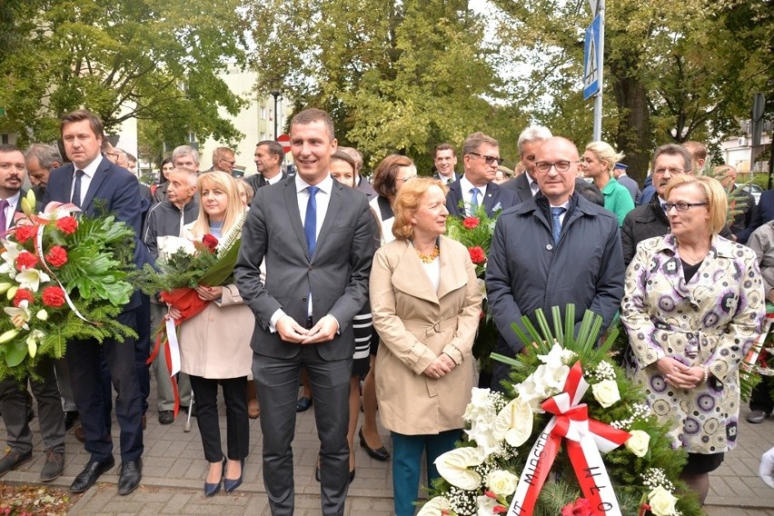 Miejskie Obchody upamiętniające 80. rocznicę agresji Związku Radzieckiego na Polskę we Włocławku. Zobaczcie zdjęcia