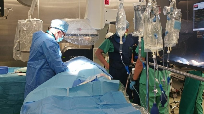 Nowatorski zabieg w szpitalu na Józefowie w Radomiu. Po raz pierwszy wszczepiono nowoczesny, bezelektrodowy stymulator serca 