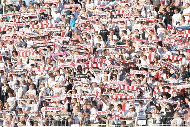 Szefowie ŁKS mają nadzieję, że w niedzielę po raz kolejny ponad dwa tysiące kibiców wybierze się na stadion przy al. Unii