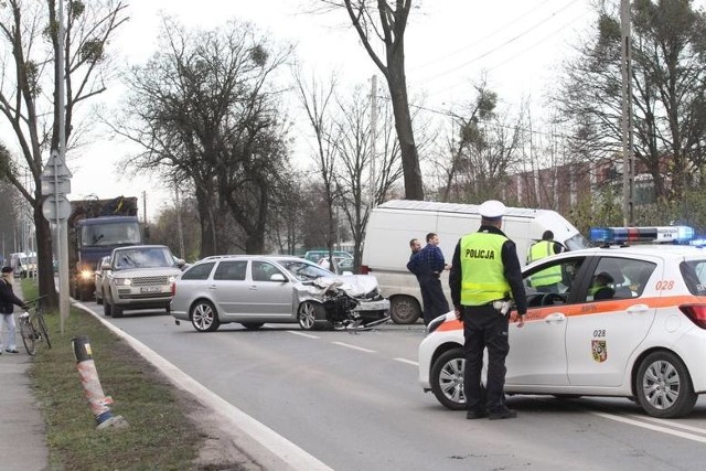 Ubezpieczenie OC jest obowiązkowe dla posiadaczy pojazdów mechanicznych i zawsze zapewnia taki sam zakres ochrony