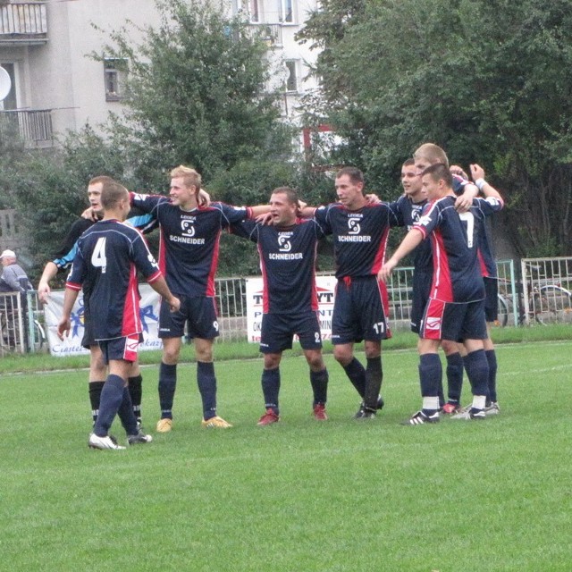 Piłkarze z Ostrowi w minionej rundzie mieli dużo powodów do radości.