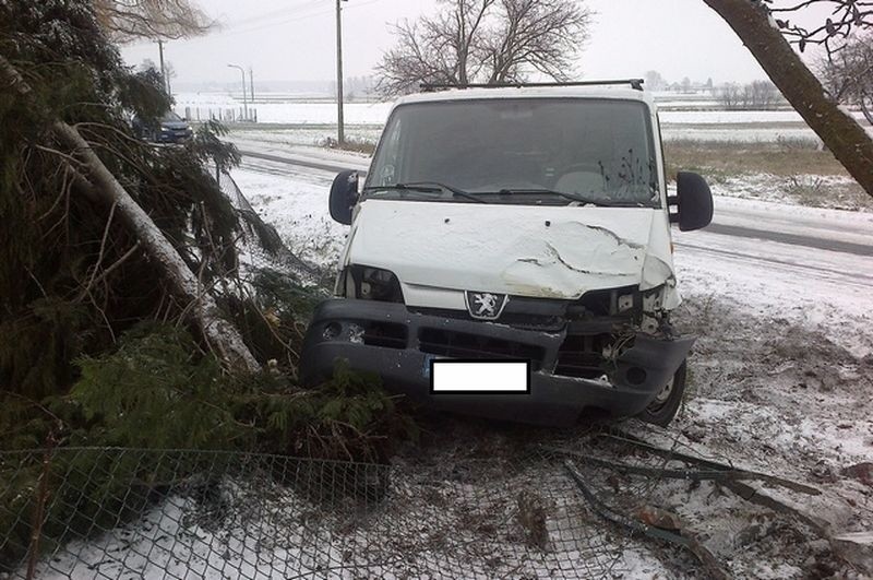 Wypadek na drodze wojewódzkiej 267 w Witowie miał miejsce...