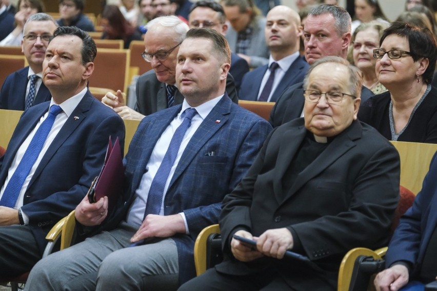 Ambasador Izraela Yacov Livne gościł w czwartek w Toruniu -...