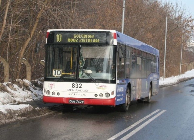 Marsz i procesja spowodują kilkuminutowe opóźnienia w kursowaniu autobusów komunikacji miejskiej.