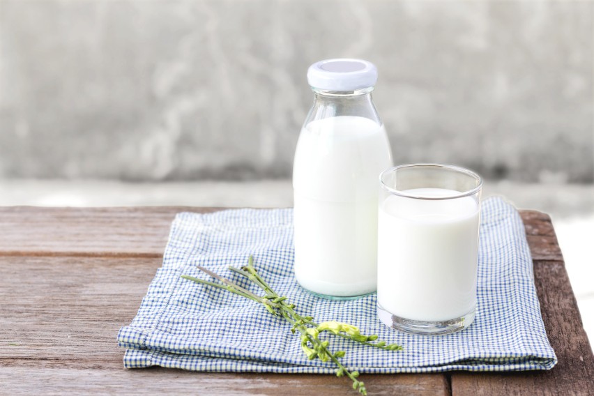 Fermentowane produkty mleczne takie jak np. kefir czy...