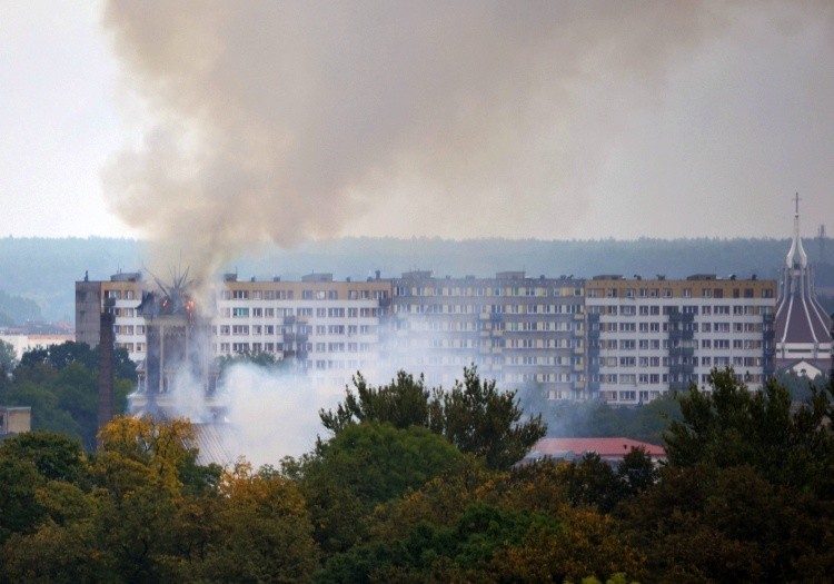 Pożar kościoła św. Wojciecha. Zdjęcia i wideo Internautów