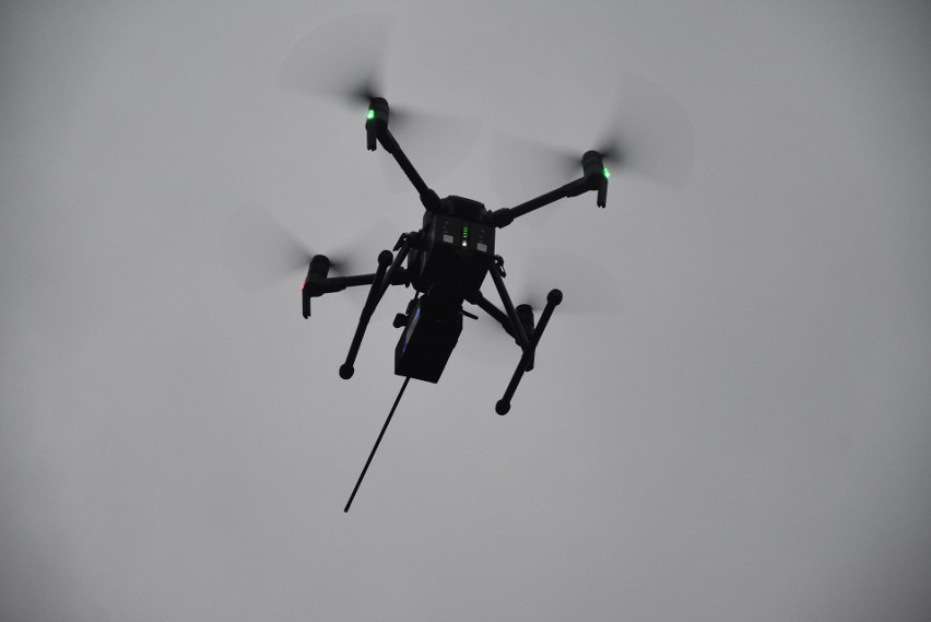 W Rybniku drony sprawdzają czym w piecach palą mieszkańcy....