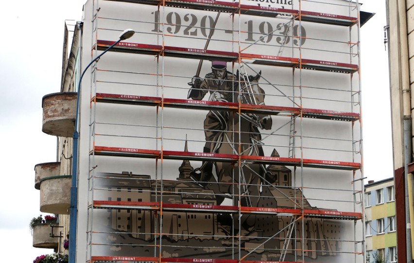 Mural  upamiętniający międzywojenne Centrum Wyszkolenia...