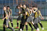 eWinner 2 liga. Trzech młodych piłkarzy podpisało kontrakty z Siarką Tarnobrzeg