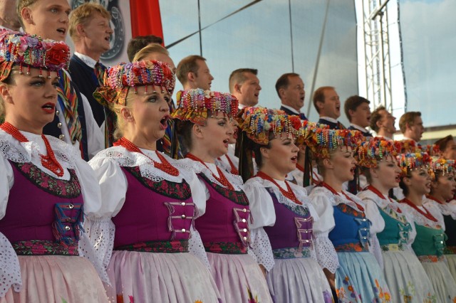 Koncert Zespołu Pieśni i Tańca "Śląsk" rozpoczął obchody Koneckiego Września