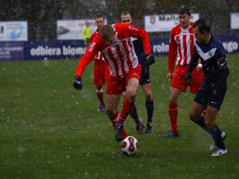 Piłka nożna. III liga śląsko-opolska. Swornica Czarnowąsy -...