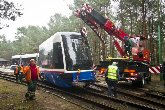W ciągu kilku godzin w rejonie Lasu Gdańskiego wykoleiły się dwa tramwaje
