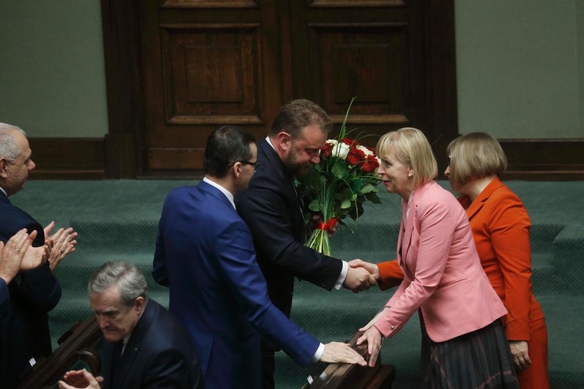 Łukasz Szumowski w szpitalu z powodu koronawirusa - poinformował portal Wp.pl. Były minister zdrowia ma widoczne objawy, jest pod tlenem