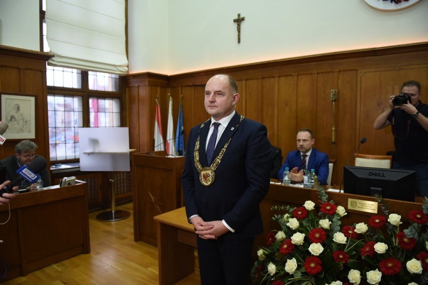 Piotr Całbecki został dzisiaj ponownie wybrany marszałkiem...