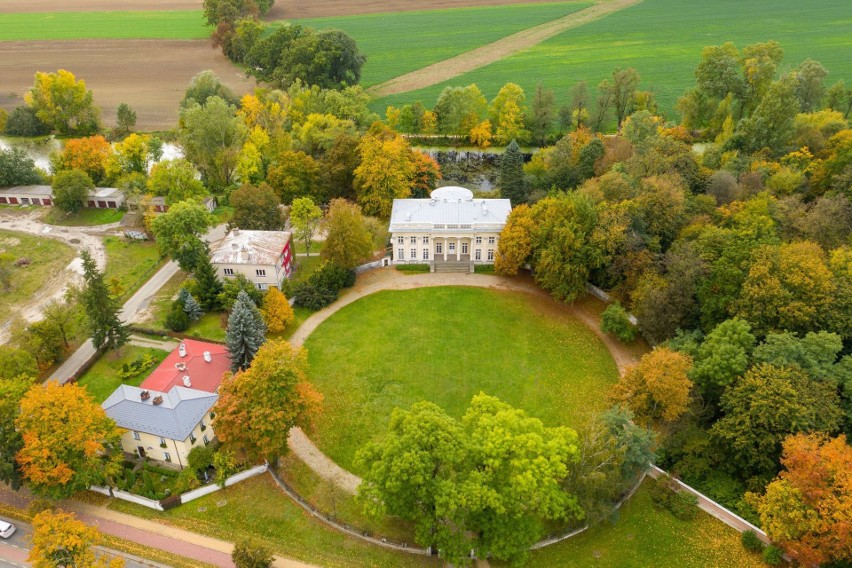 Puławski zespół pałacowo-parkowy uznany pomnikiem historii