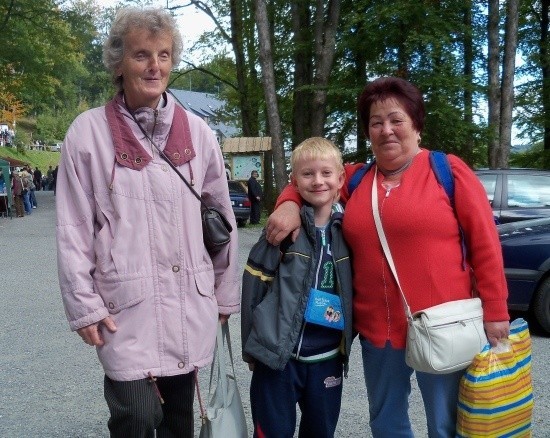 Edeltrauda Sadło (z prawej) z wnukiem Kamilem i Krystyną...