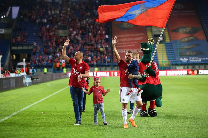 Wisła Kraków - Lech Poznań: Fantastyczne pożegnanie Pawła Brożka z kibicami „Białej Gwiazdy"! Gol w ostatnim meczu w ostatniej minucie!  