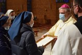 Biskup Krzysztof Nitkiewicz przyznał tytuł Protector Vitae dla sióstr Szarytek z Sandomierza. Zobaczcie zdjęcia z uroczystości 