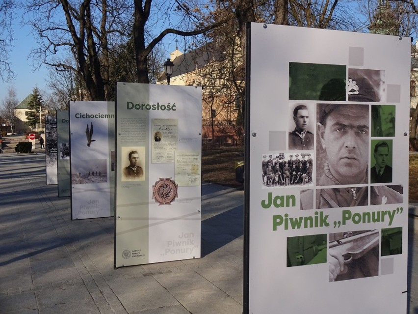 W Kielcach otwarto wystawę o bohaterze Kielecczyzny Janie Piwniku „Ponurym”. Zobaczcie zdjęcia