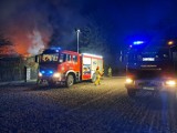 Ogromny pożar pod Łęczycą. Podczas akcji poszkodowany został strażak! 