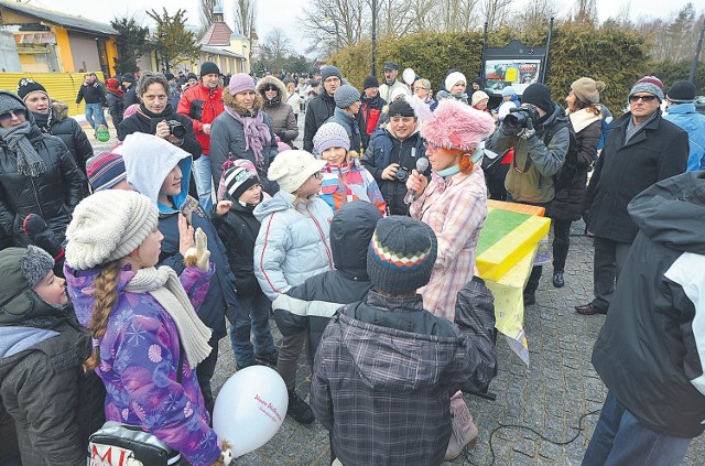 Z atrakcji przygotowanych na tegoroczne Święta Wielkanocne przez Świnoujską Organizację Turystyczną, skorzystały tłumy mieszkańców i przyjezdnych i to mimo mroźnej, zimowej aury. Podczas majówki ma być jeszcze ciekawiej &#8211; zapewniają przedstawiciele ŚOT.