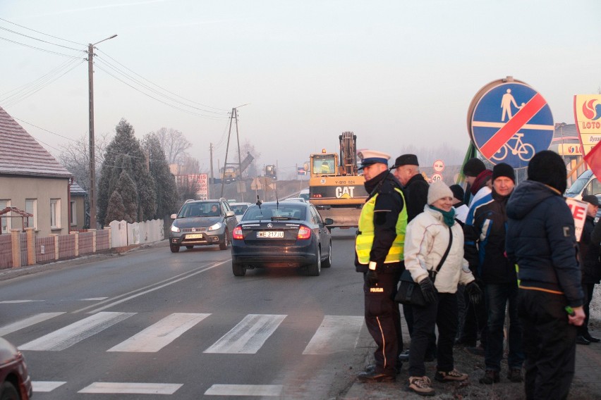 Blokada drogi wojewódzkiej w Czarnowąsach 5 grudnia 2016...