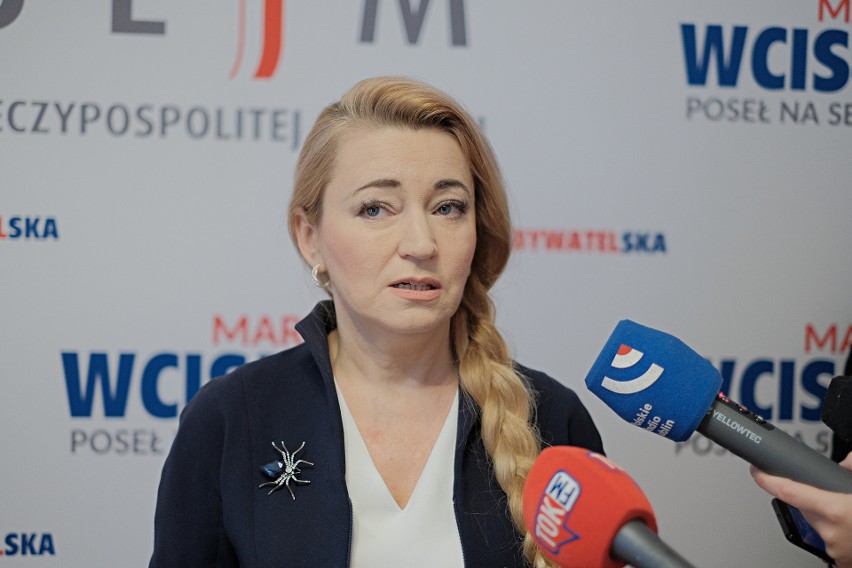 Posłanka Marta Wcisło z Koalicji Obywatelskiej przeciwko przeniesieniu oddziału ze szpitala przy al. Kraśnickiej