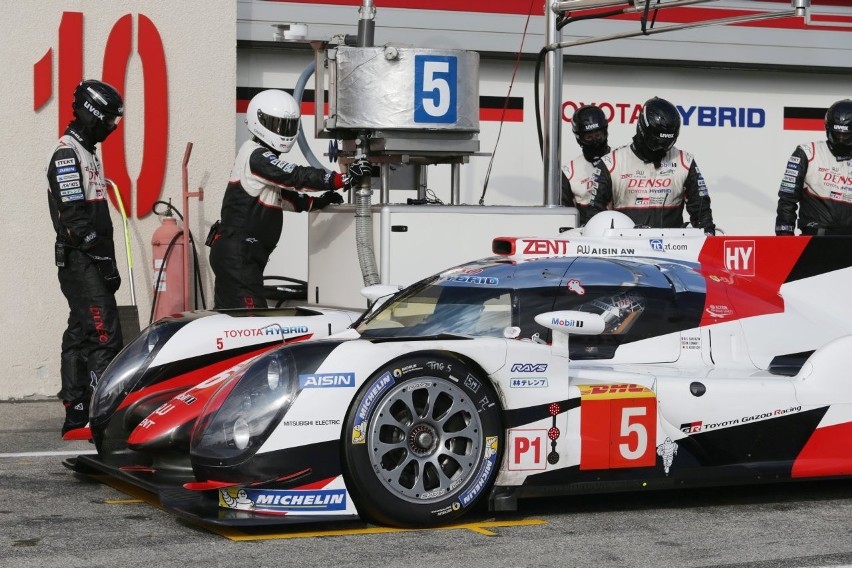 Toyota TS050 Hybrid...