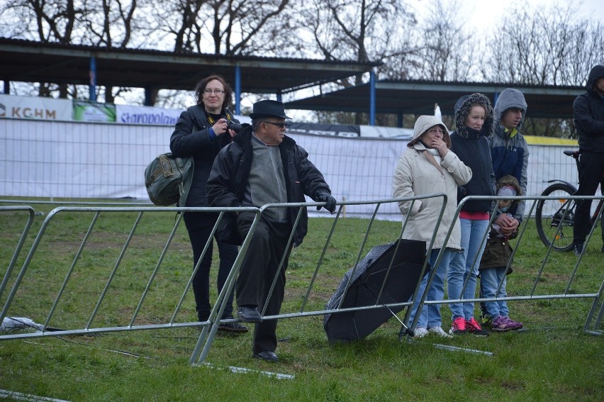 Woda, błoto i grad nie zatrzymały Straceńców