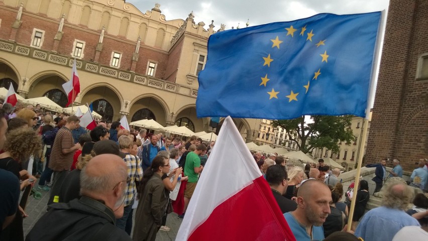 24 lipca 2017. Protest w obronie niezależności sądów na...