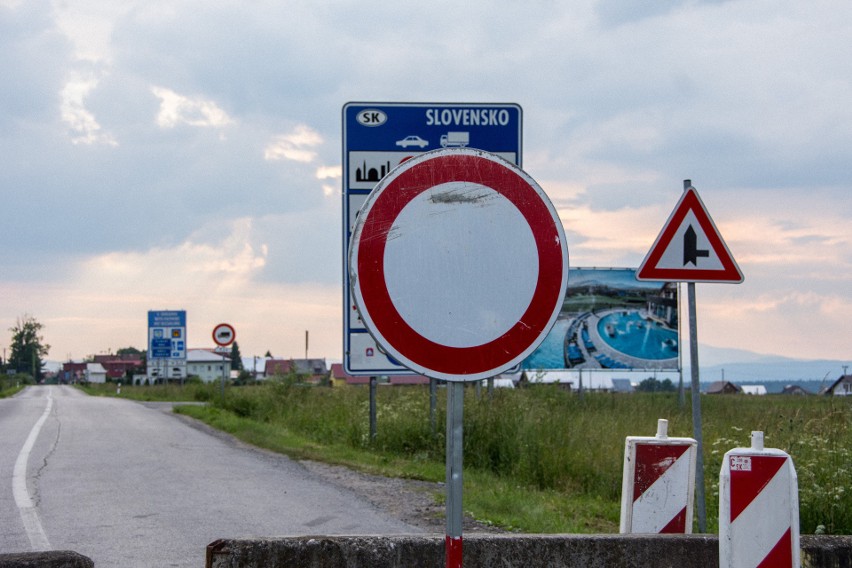 Podhale. Słowacy zamknęli przejścia graniczne. Zamieszanie na granicy. Ludzie o tym nie wiedzieli 