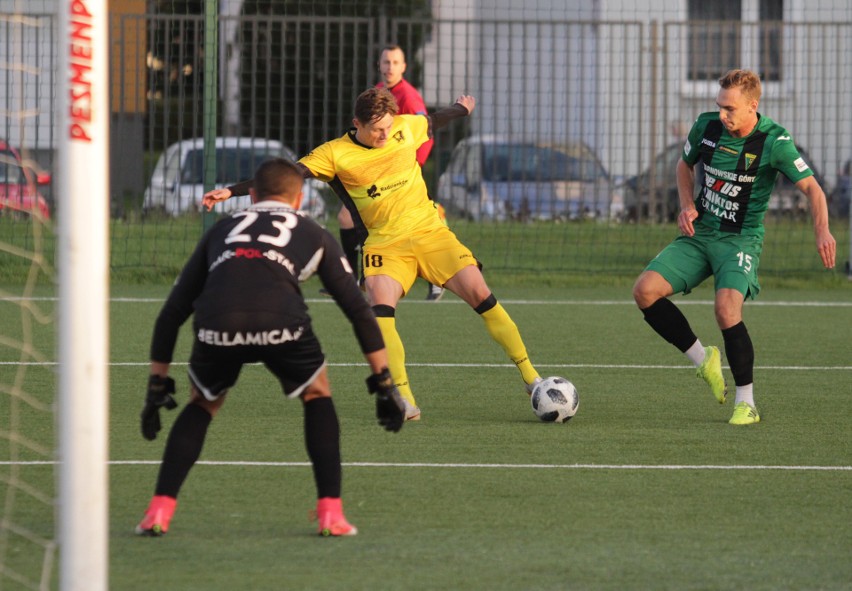 Ruch Radzionków - Gwarek Tarnowskie Góry 0:6 (0:4)