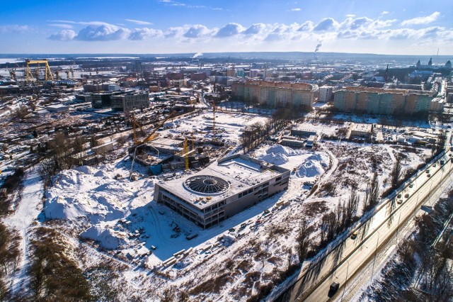 Budowa Fabryki Wody w Szczecinie, jeszcze w zimowej scenerii