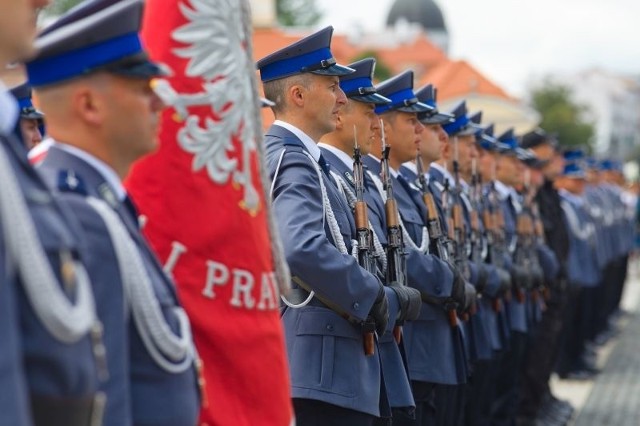 Praca w Policji. Rusza nabór 2016. Zasady, dokumenty, terminy