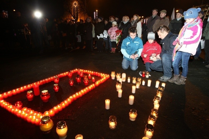 Wrocław: PiS pamiętało o ofiarach stanu wojennego (ZDJĘCIA)